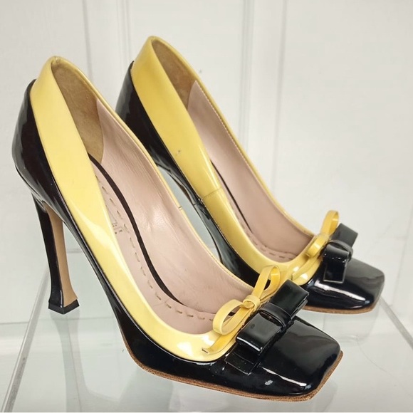Miu Miu patent leather black beige bows stiletto shoes 36 - Picture 1 of 4